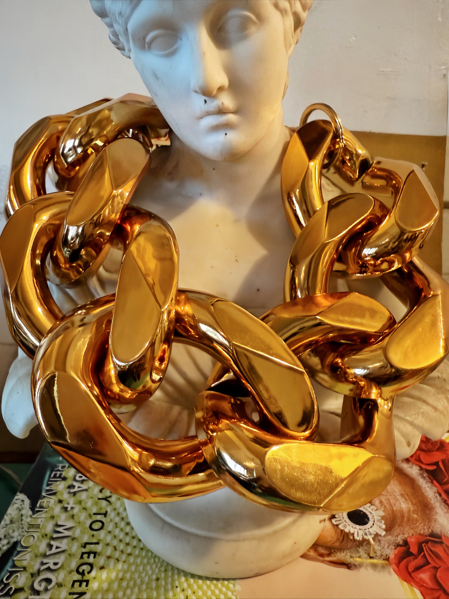 MASSIVE NECKLACE