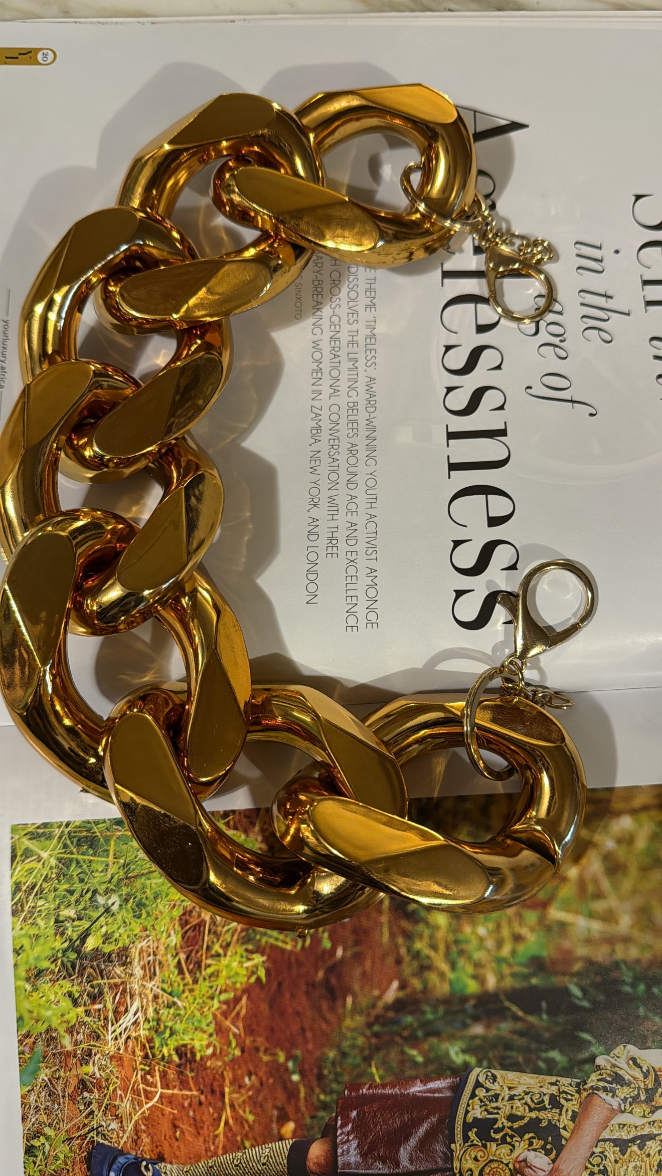 MASSIVE NECKLACE