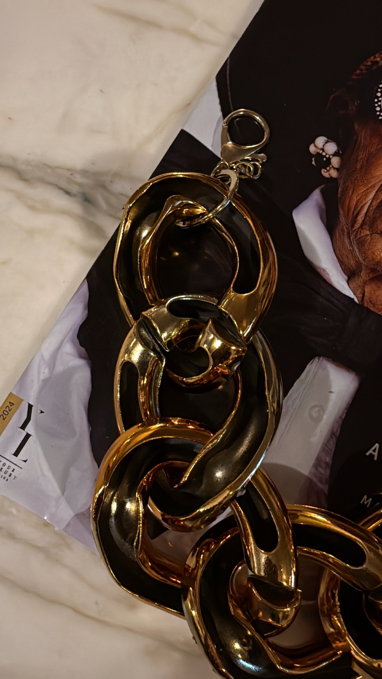 MASSIVE NECKLACE