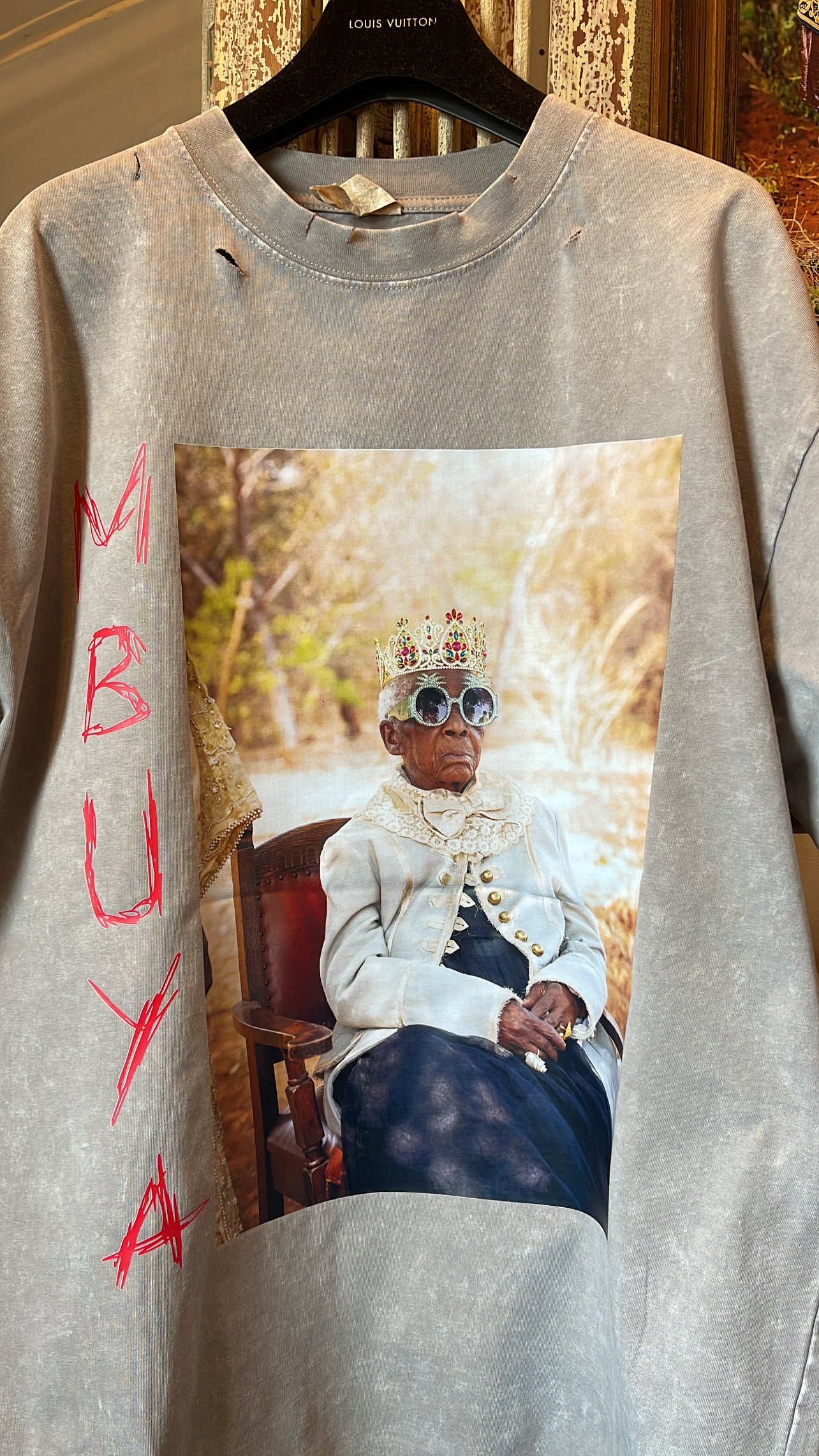 MBUYA TEE