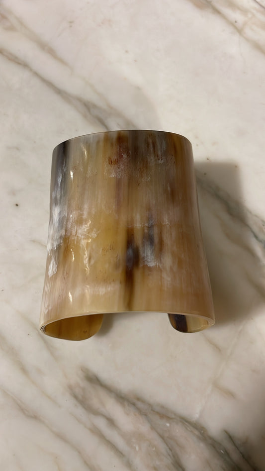 STATEMENT CUFF