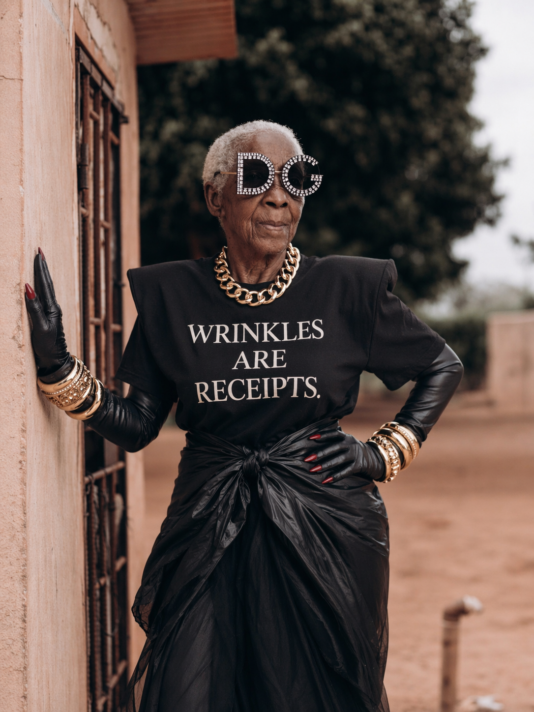 WRINKLES ARE RECEIPTS— BLACK